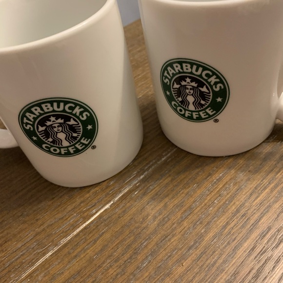 Two Starbucks Coffee Mugs 10 Fl oz White Ceramic w/Green Mermaid Logo - Picture 4 of 16